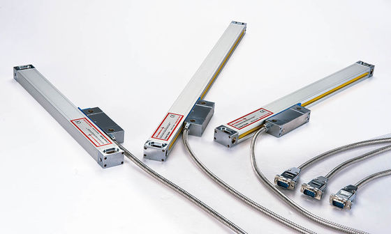 Encoder lineari ottici VS20 ad alta precisione Risoluzione dell'encoder 5μm e classe di protezione IP67 per un posizionamento accurato